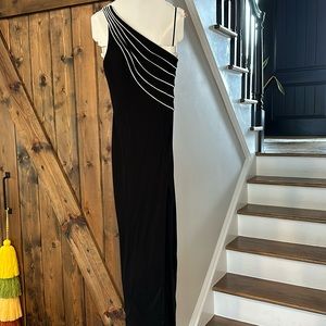 Tadashi One Shoulder Long Bodycon dress Medium 8/10